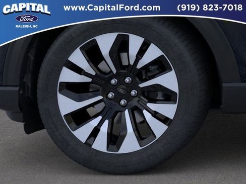 New 2026 Ford Explorer Platinum w/ LUX Leather Package image 19