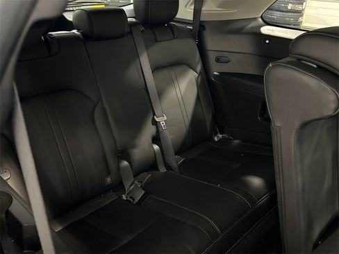 Certified 2025 MAZDA CX-90 3.3 Turbo w/ Preferred Package image 16