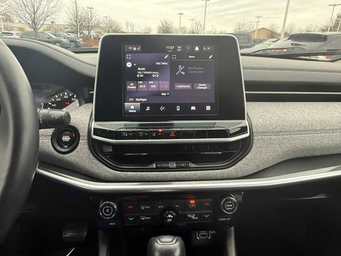 Used 2022 Jeep Compass Latitude w/ Convenience Group image 24