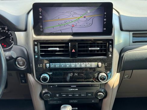Used 2023 Lexus GX 460 Premium image 18