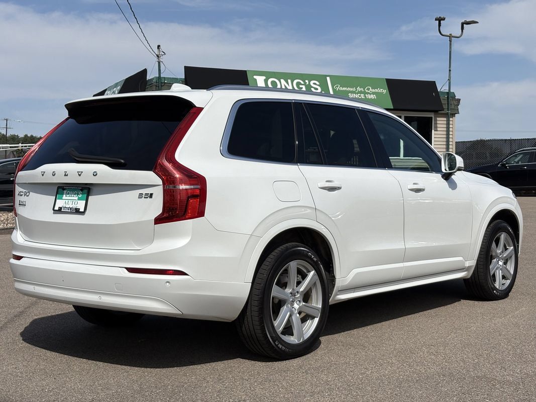 Used 2023 Volvo XC90 B5 Core AWD/4WD image 8