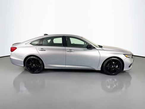 Certified 2022 Honda Accord Sport image 4