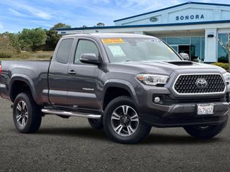 Used 2018 Toyota Tacoma TRD Sport w/ Technology Package RWD video 2