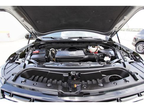 Used 2024 Chevrolet Tahoe LT w/ LT Signature Package RWD image 33