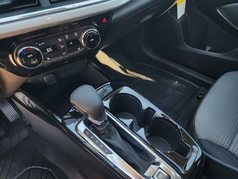 New 2026 Chevrolet Trax LT w/ Driver Confidence Package image 16