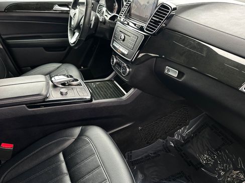 Used 2019 Mercedes-Benz GLS 450 4MATIC image 13