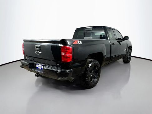 Used 2017 Chevrolet Silverado 1500 LT w/ Midnight Edition AWD/4WD image 8