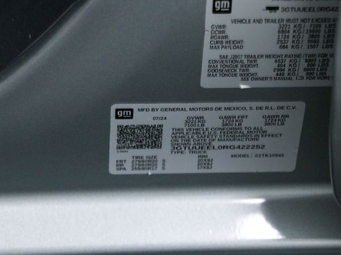 Used 2024 GMC Sierra 1500 AT4 w/ Technology Package AWD/4WD image 35