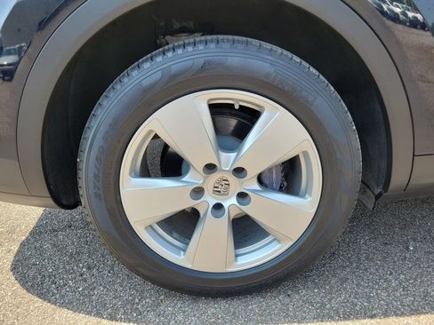 Used 2020 Porsche Cayenne AWD/4WD image 25
