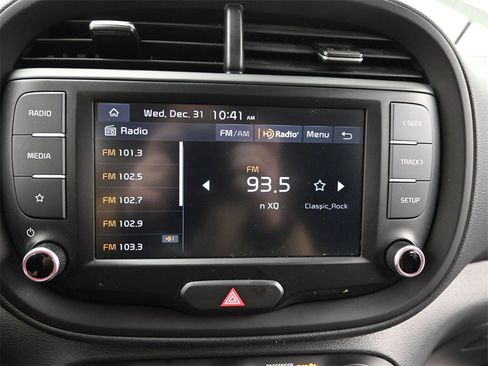 Certified 2022 Kia Soul LX w/ Technology Package image 23