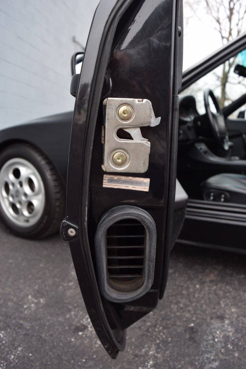 Used 1988 Porsche 944 Turbo Coupe RWD image 57