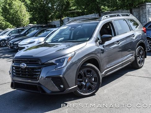 Used 2024 Subaru Ascent Onyx Edition image 8