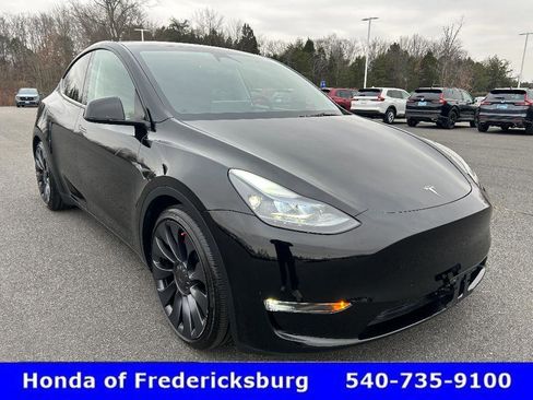 Used 2024 Tesla Model Y Performance image 8