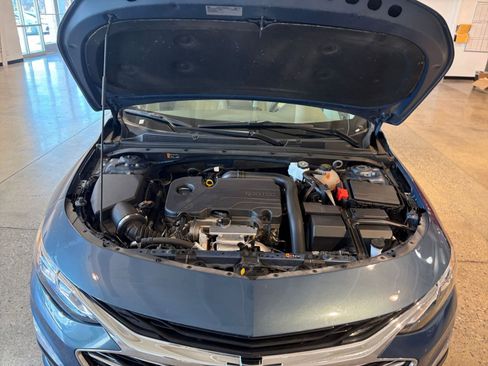 Used 2024 Chevrolet Malibu LT image 32