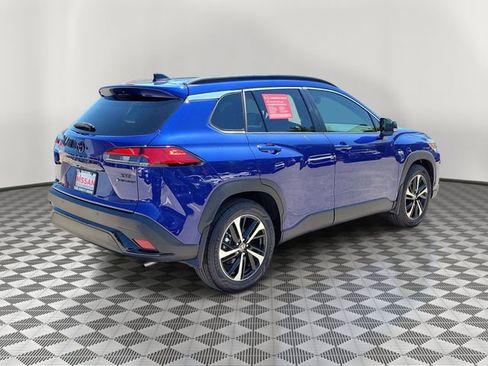 Used 2025 Toyota Corolla Cross AWD Hybrid w/ Convenience Package image 2