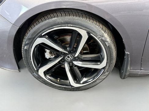 Used 2018 Honda Accord Sport image 38