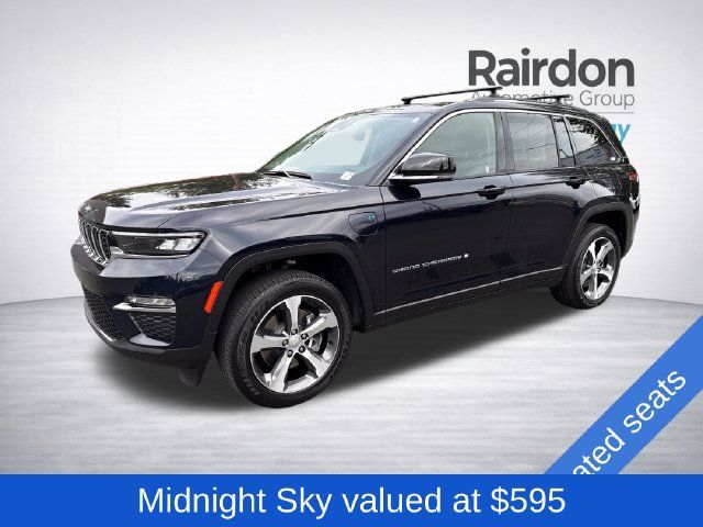 Used 2023 Jeep Grand Cherokee 4WD 4xe image 3