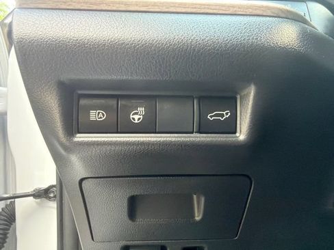 Certified 2024 Toyota Grand Highlander AWD image 33