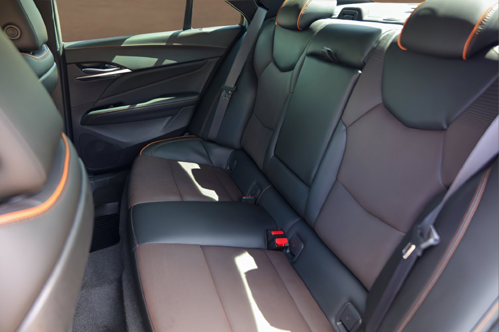 Used 2023 Cadillac CT4 Sport w/ Technology Package RWD image 24