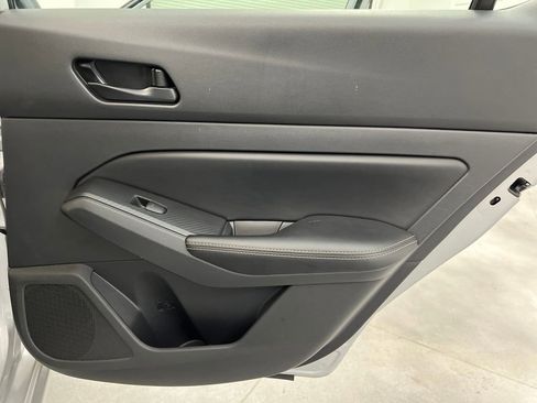 Used 2024 Nissan Altima 2.5 SV image 17