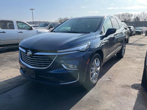 Used 2023 Buick Enclave Premium w/ Experience Buick Package image 6