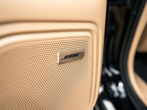 Certified 2025 Porsche Macan image 23