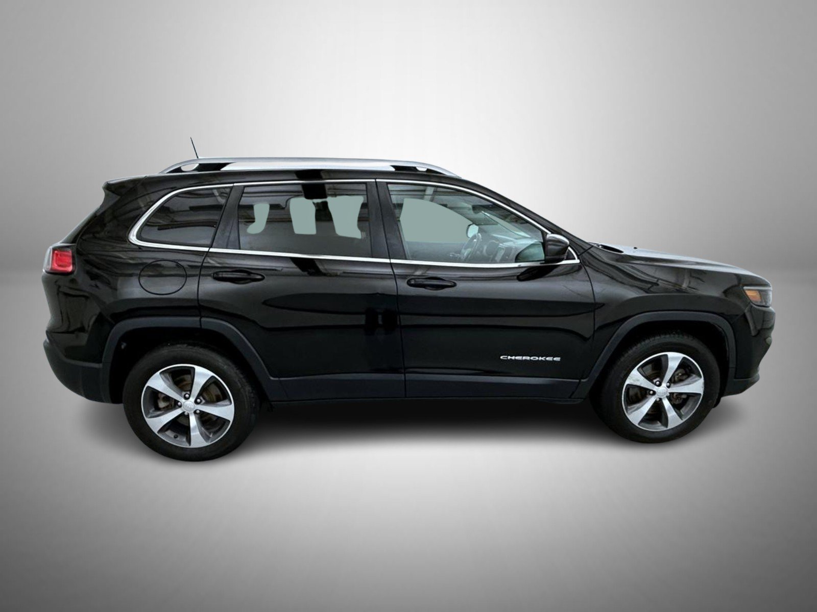 Used 2019 Jeep Cherokee Limited AWD/4WD image 4