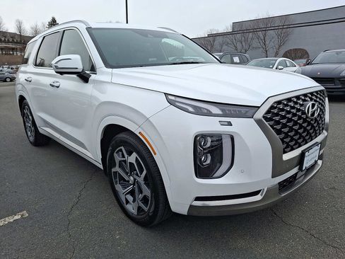 Used 2022 Hyundai Palisade Calligraphy image 3