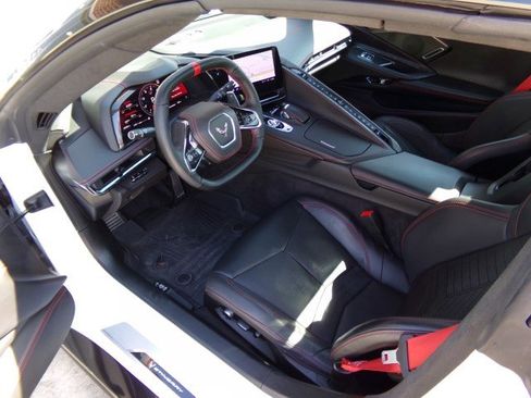 Used 2023 Chevrolet Corvette 3LT Convertible image 23