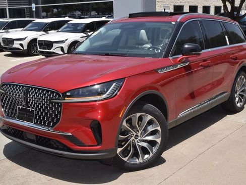 New 2026 Lincoln Aviator Reserve w/ Illumination Package AWD/4WD image 12