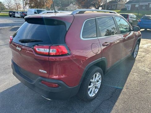 Used 2017 Jeep Cherokee Latitude w/ Safety/Convenience Group image 12