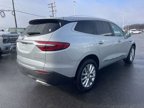 Used 2019 Buick Enclave Essence image 5