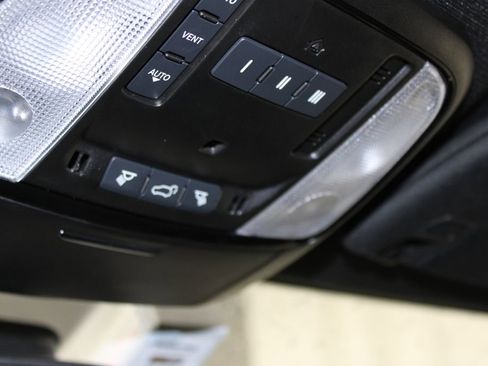 Used 2024 Dodge Durango GT image 32