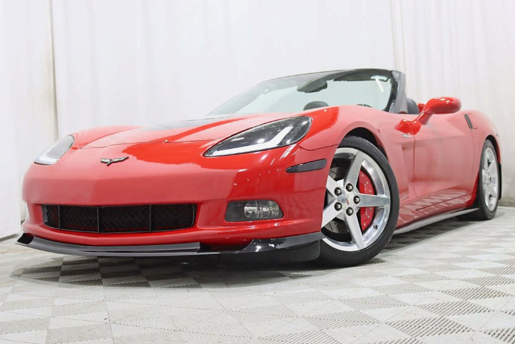 Used 2005 Chevrolet Corvette Convertible w/ Preferred Equipment Group RWD image 6