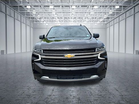 Used 2024 Chevrolet Tahoe LT RWD image 2
