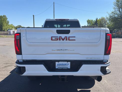 Used 2024 GMC Sierra 3500 Denali w/ Denali Reserve Package AWD/4WD image 21