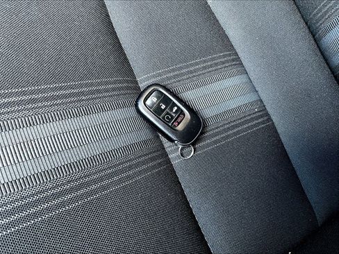Used 2024 Honda Civic Sport image 33