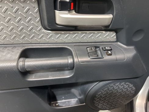 Used 2008 Toyota FJ Cruiser Base image 23