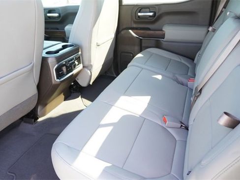 Used 2019 GMC Sierra 1500 SLT image 13