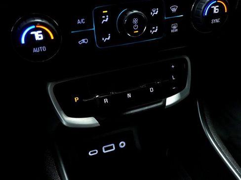 Used 2022 GMC Terrain SLE w/ Driver Convenience Package image 20