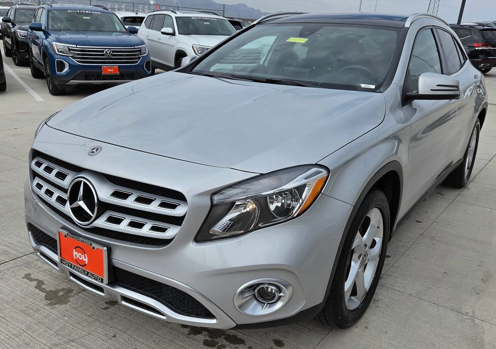 Used 2018 Mercedes-Benz GLA 250 4MATIC image 3