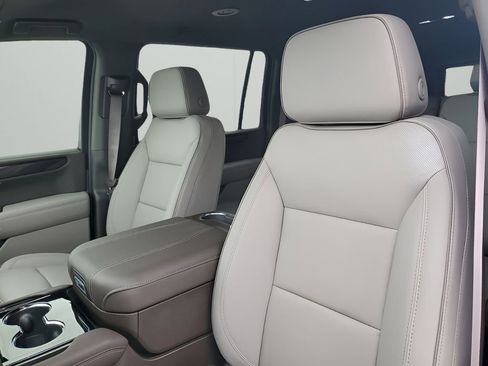 New 2026 GMC Yukon XL Elevation AWD/4WD image 31