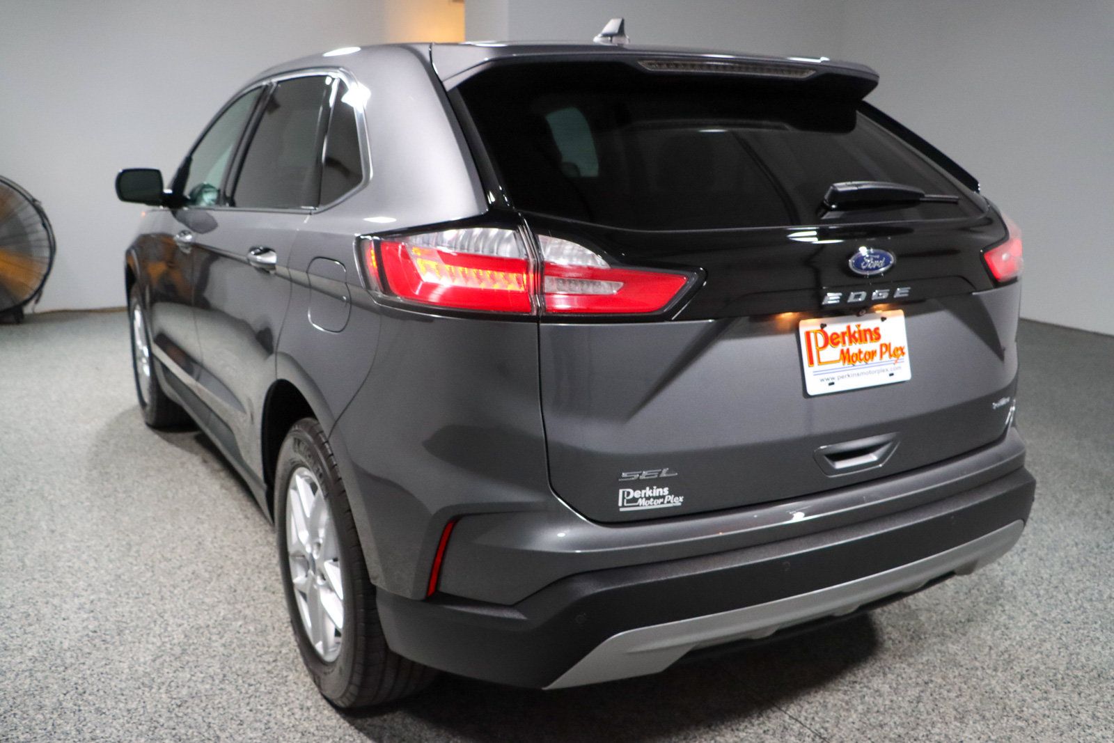 Used 2022 Ford Edge SEL AWD/4WD image 9