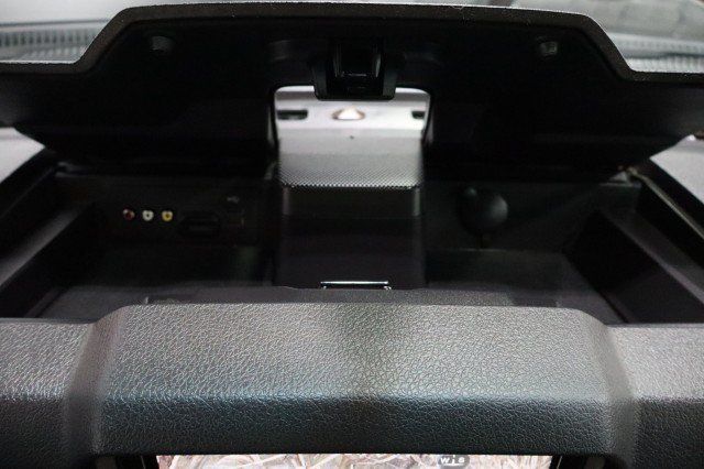 Used 2014 Ford F250 Platinum w/ FX4 Off-Road Package AWD/4WD image 52