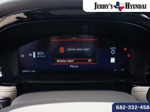 Used 2024 Lincoln Corsair AWD w/ Equipment Group 101A image 10