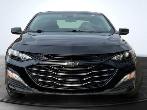 Used 2025 Chevrolet Malibu RS FWD image 3