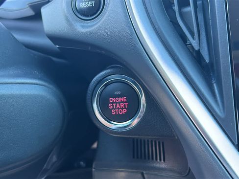 Used 2024 Subaru Crosstrek 2.0i Premium AWD/4WD image 18
