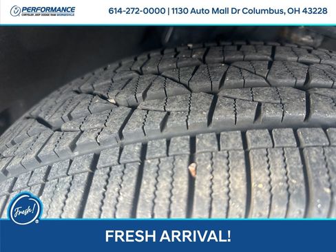 Used 2023 Ford Explorer XLT image 11