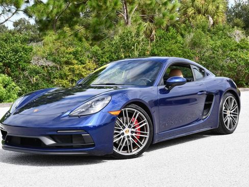 Used 2022 Porsche 718 Cayman GTS RWD image 2