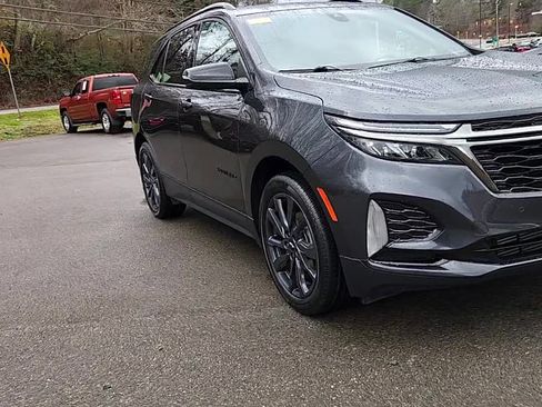 Used 2022 Chevrolet Equinox RS w/ RS Leather Package image 9